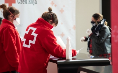 Voluntàries de Creu Roja Sabadell | Roger Benet